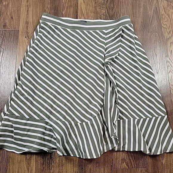 Talbots Skirt Womens Medium Petite Green Stripe Stretch PullOn Ruffle Wrap - Picture 1 of 8